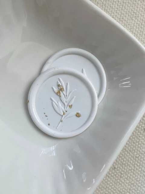 Adesivos de lacre personalizados com apontamentos dourados