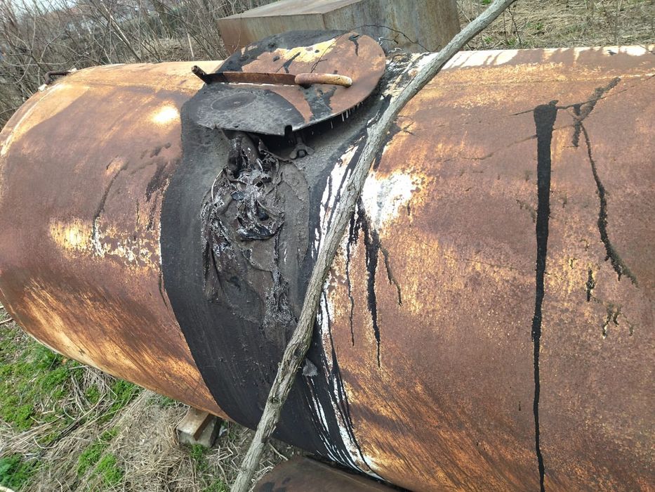 Продам металеву ємность(бак)