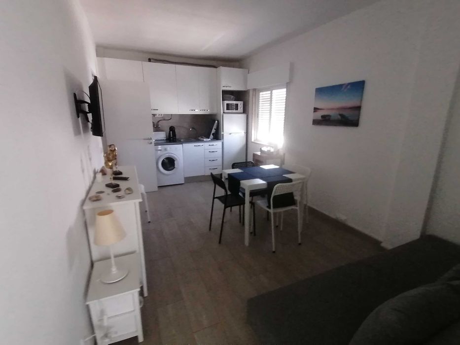 Apartamento T0+1 em Quarteira