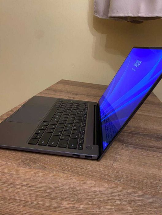 Huawei D14 / Ryzen 5 4600H  / 8/512 SSD