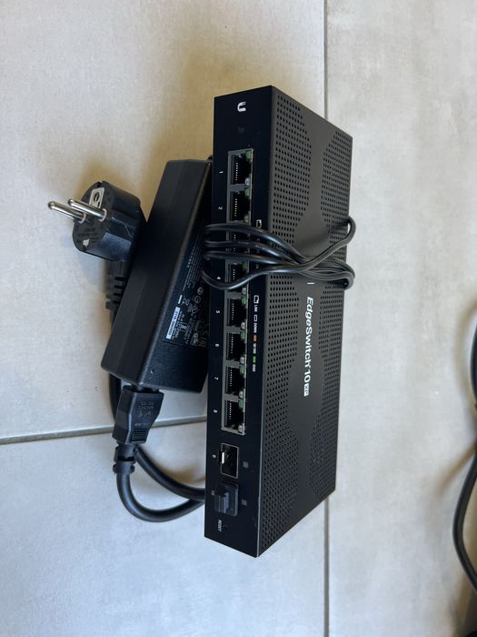 Ubiquiti switch PoE 10 portów - ES-10XP