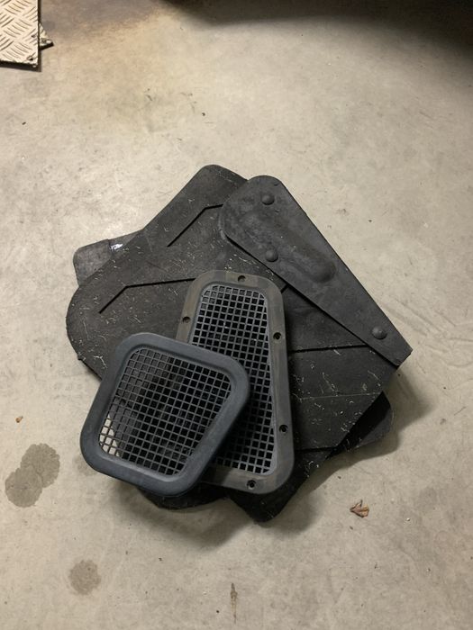 Diverso Material Land Rover Defender