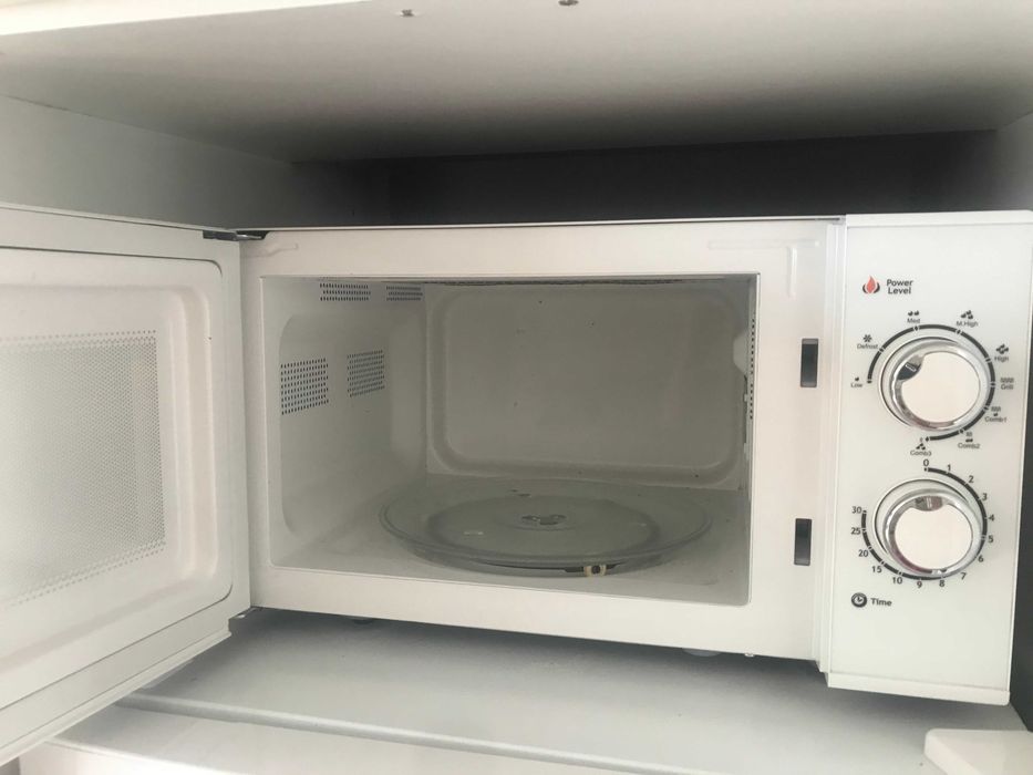 Micro-ondas Grill ELECTRONIA branco