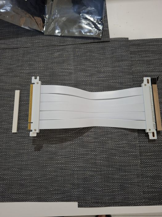 Шлейф Riser Cable PCI-E 5.0