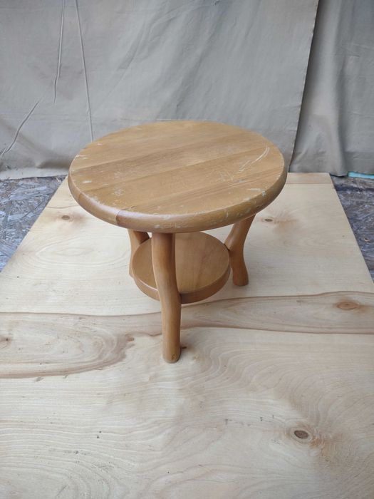 Kwietnik mały . wys. 28 cm.
