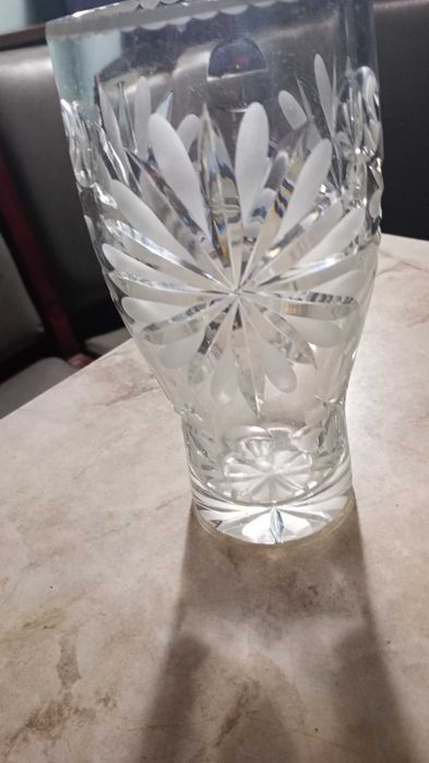 Ваза хрустальная.