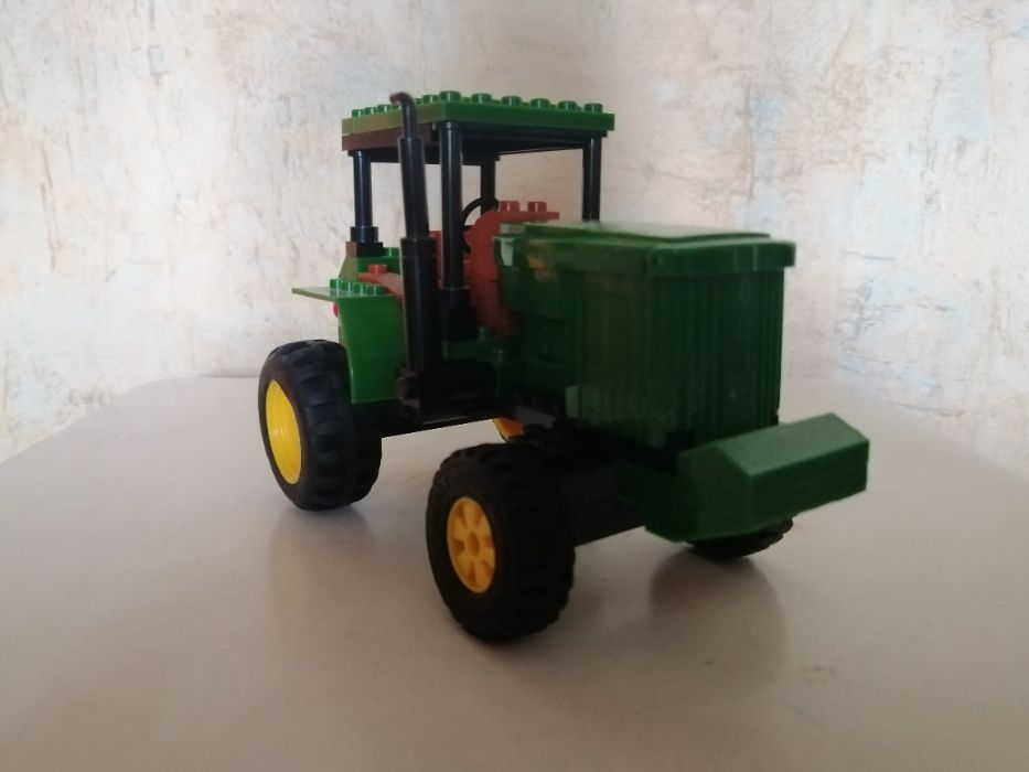 Конструктор Транспорт (пожарная машина, патрульный джип и трактор)