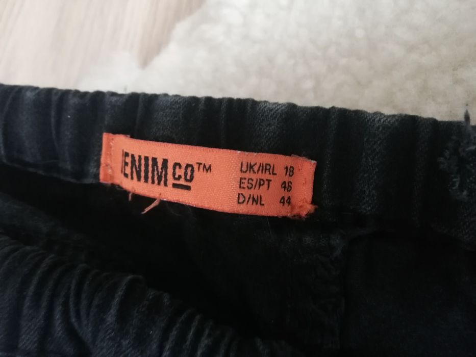 Jeansowe spodnie z ćwiekami Primark Denim r. M