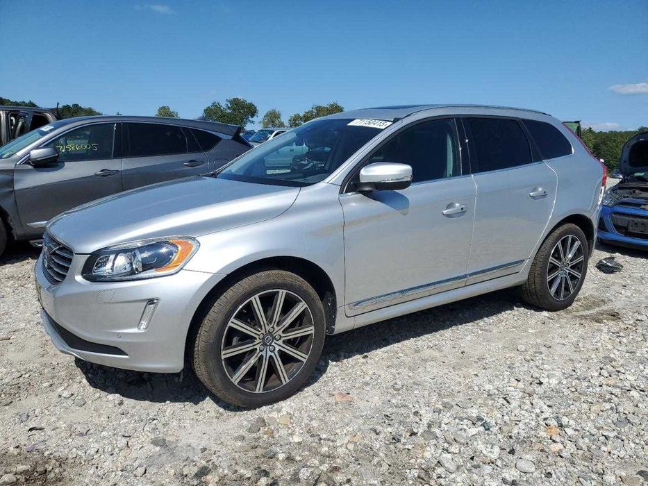 2017 Volvo XC60 T6 INSCRIPTION