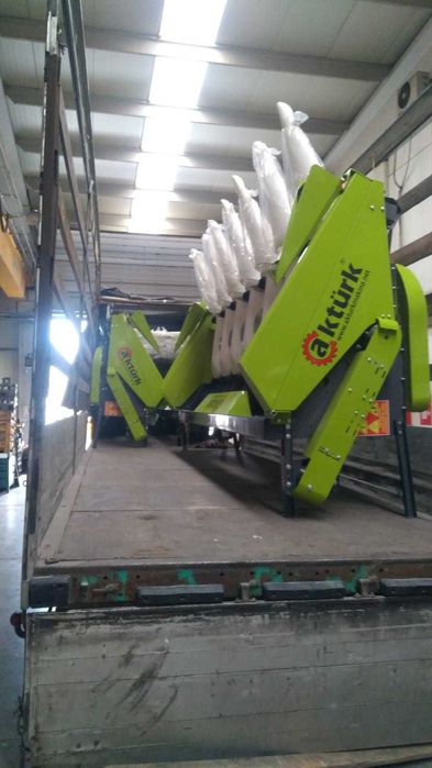 Жатка кукурузная Актюрк. 8-ми рядная. Жатка для збирання кукурудзи