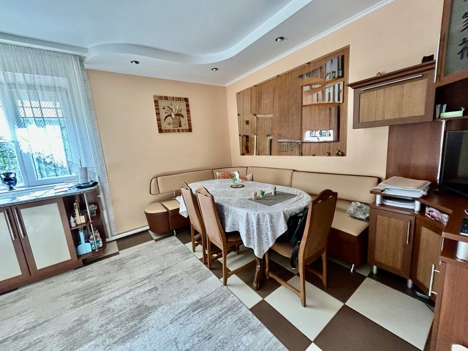 Добротний, облаштований будинок Р-н Масляниківка.