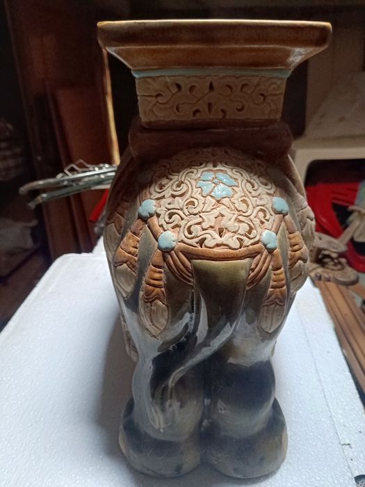 Подставка под вазон!