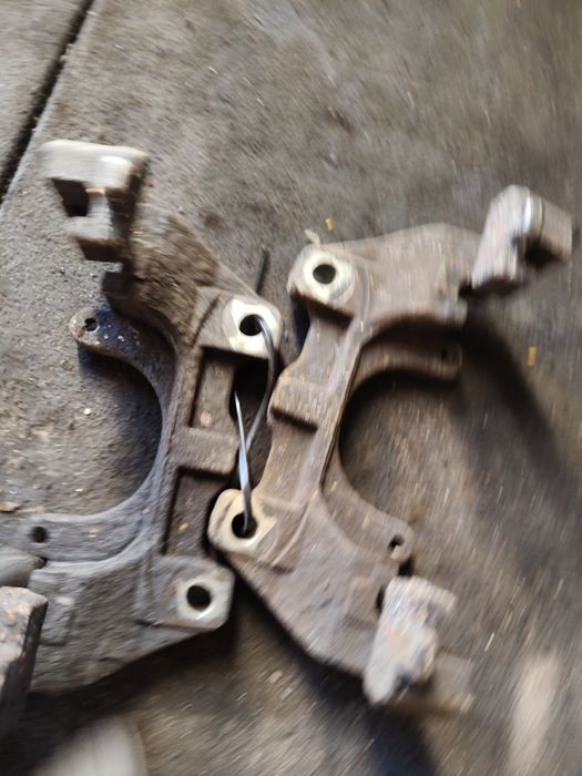Jarzmo jarzma opel astra h 1,9