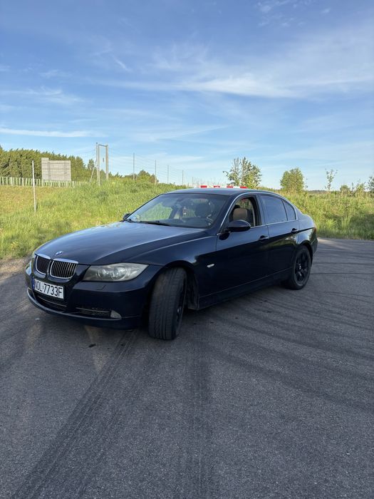 BMW E90 330I 258KM