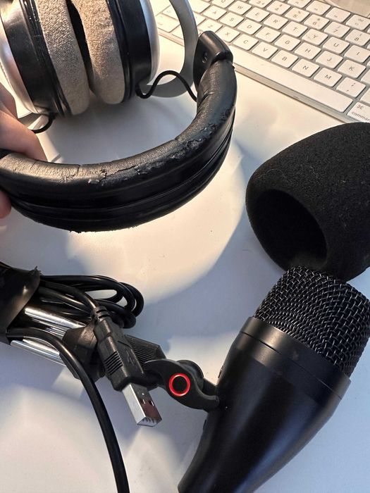 Microfone e Fone - Marca Arcano