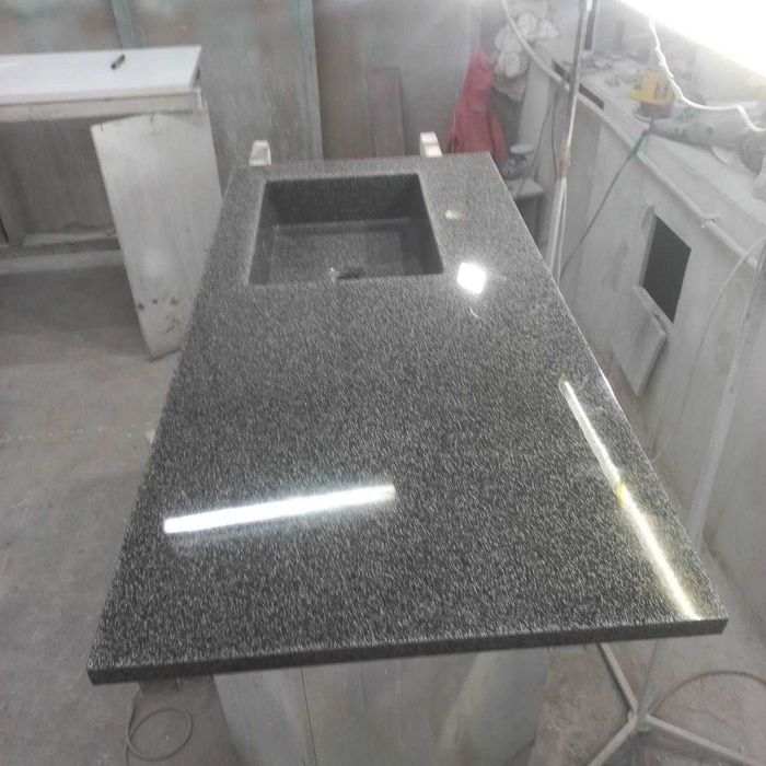 Стільниці з вилитим умивальник, Нестандартні розміри, тумби і дзеркала