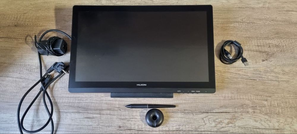 Tablet graficzny Huion Kamvas GT-191 w 100% sprawny