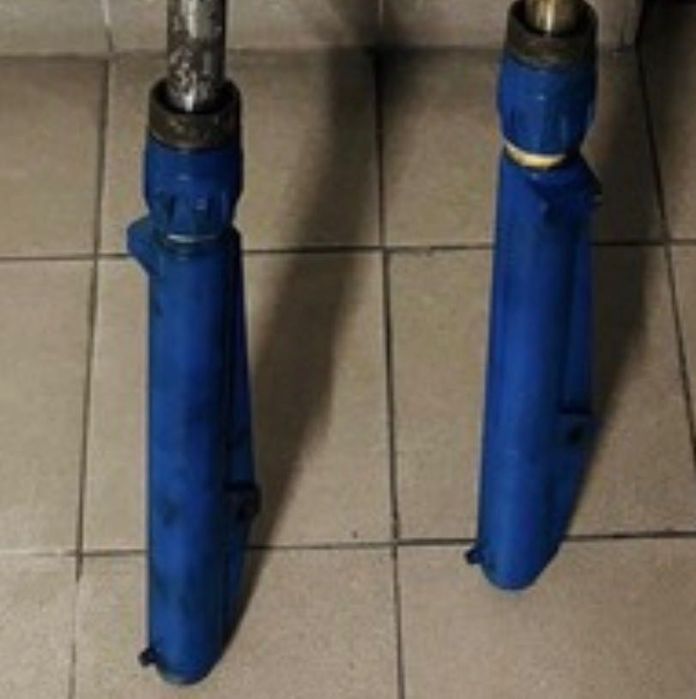 Várias peças de motorizada