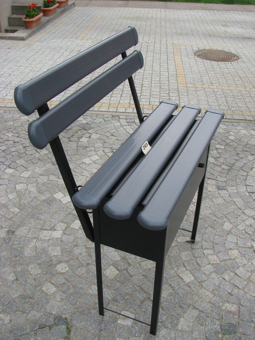 Ławka na cmentarz, Wrocław