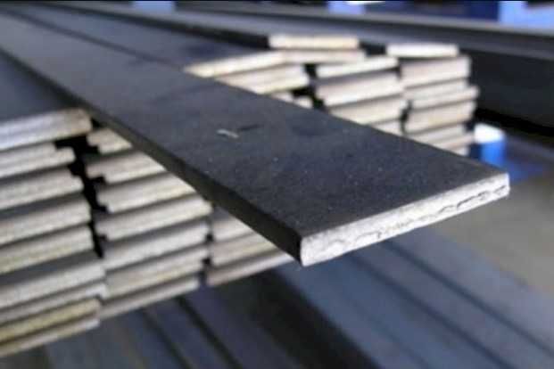 Płaskownik stalowy wyroby hutnicze pręty i druty rury blachy siatki