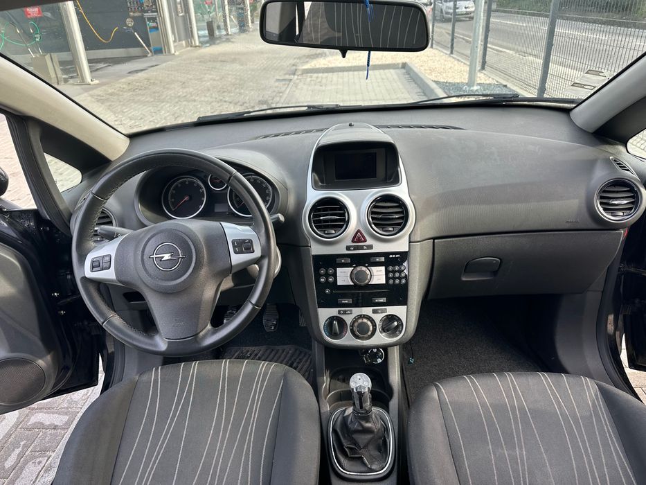 Opel Corsa D 1.2 Hatchback