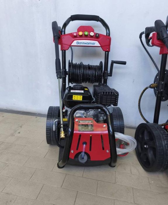 Máquinas de lavar pressão gasolina de 300bares. Entrego em todo o pais