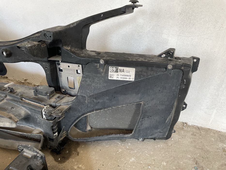 Телевізор Tesla Model S панель підсилювач гребінь Тесла Модел С