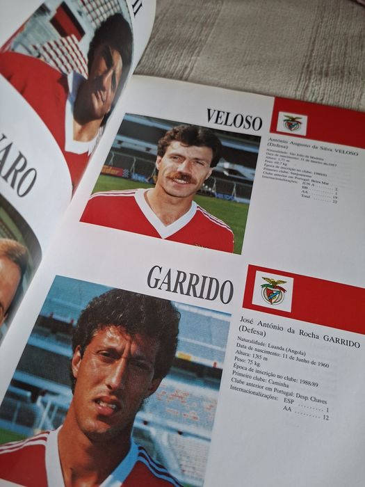 Livro álbum Benfica época 88 / 89 Campeão