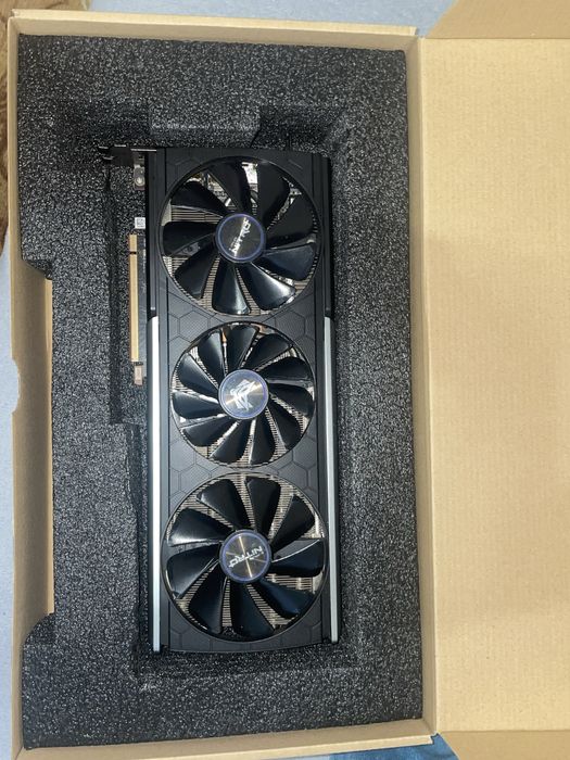 Видеокарта Sapphire Radeon RX 5700 XT 8 GB