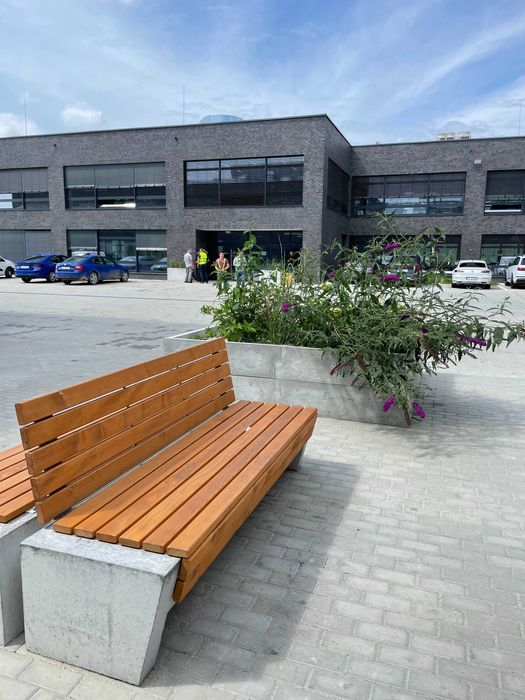 Ławka miejska, ławka betonowa, ławki parkowe, architektura miejska