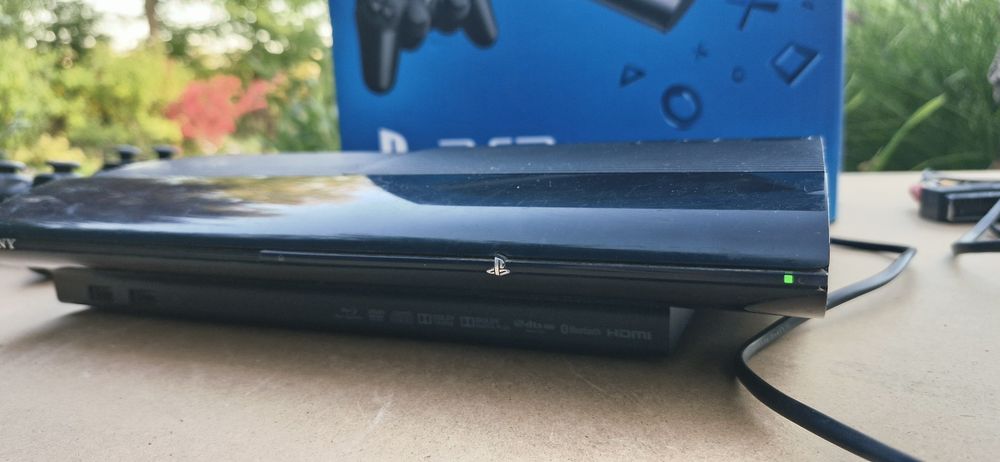 Konsola Sony Playstation 3 Super Slim 12GB zestaw