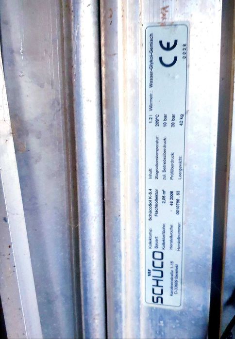 Kit solar de dois paineis Schuco e acumulador