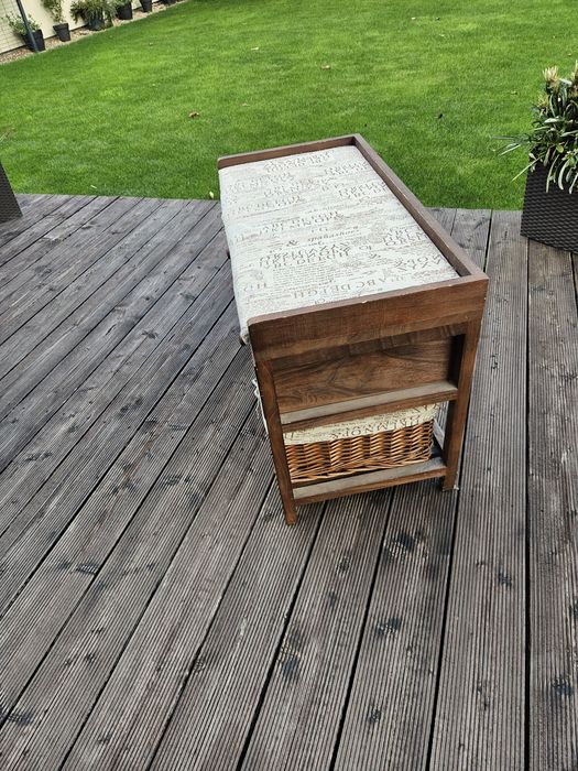 Siedzisko, ławka z szufladami do przedpokoju.