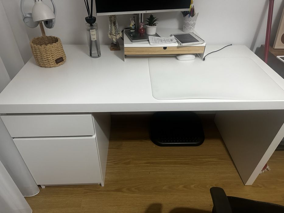 Secretaria ikea branca
