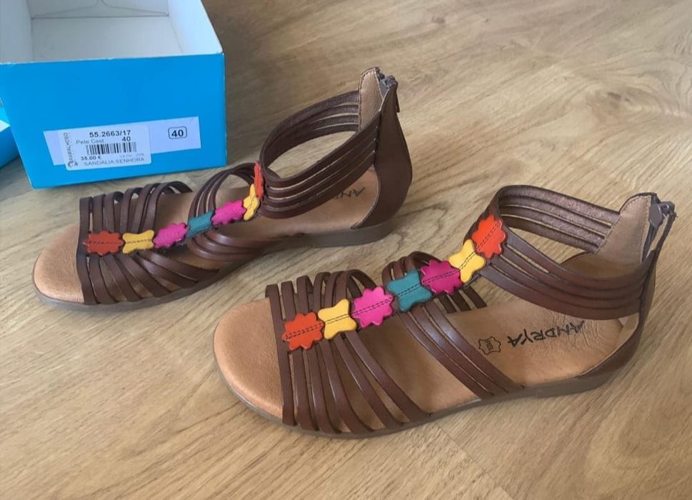 Sandálias  pele genuína nº. 40