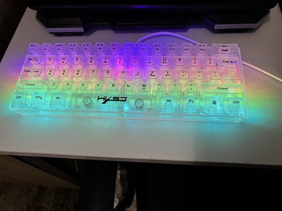 ігрова клавіатура HXSJ V700TM RGB
