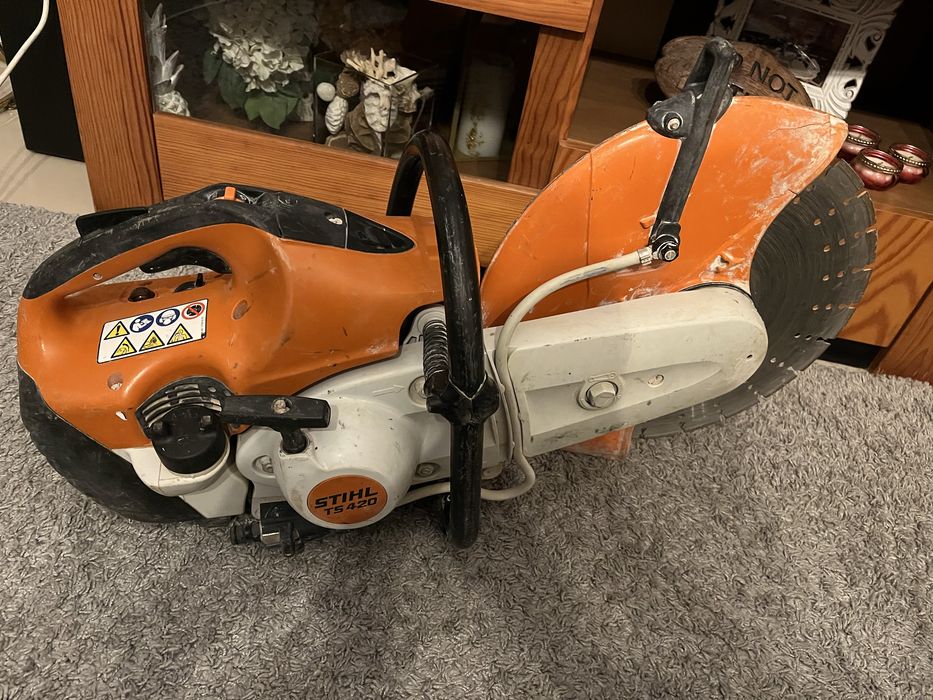 Máquina de corte  stihl ts 720