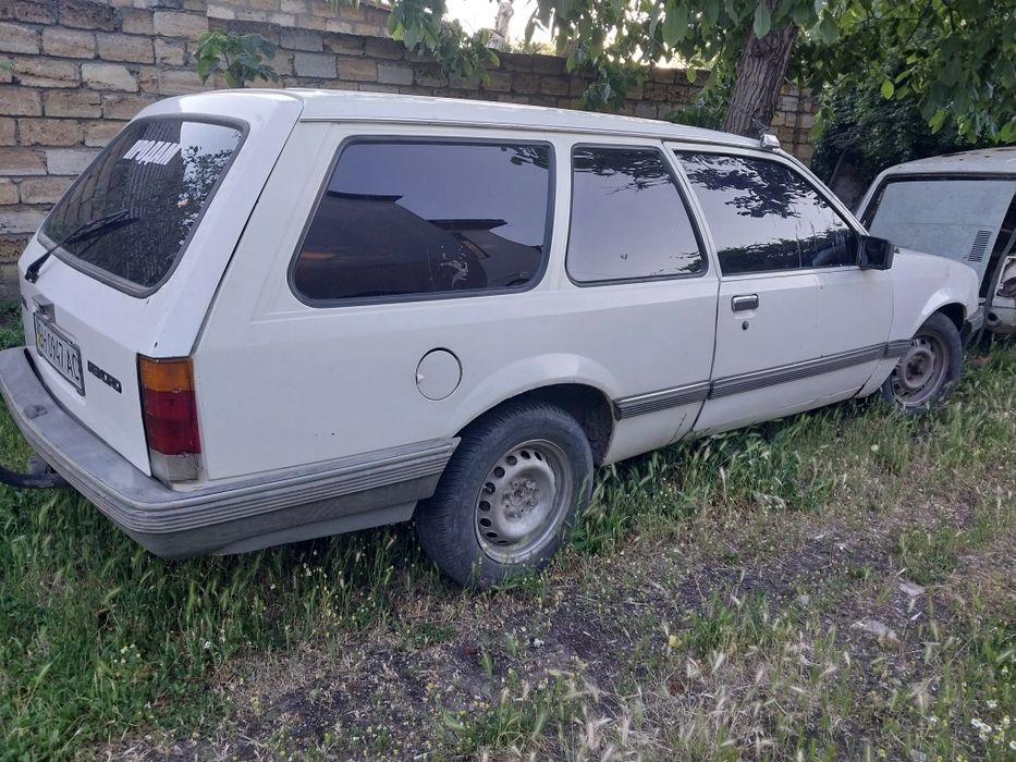 Опель Рекорд Караван Opel Rekord Запчасти Рекорд универслал