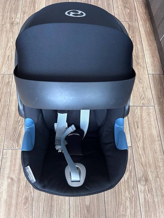 Автокрісло, автолюлька cybex
