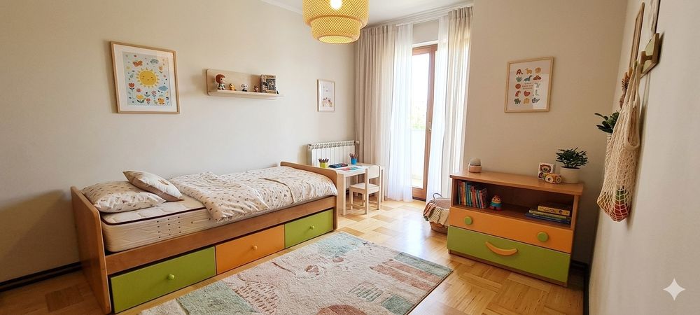 Quarto criança muito bom estado.
