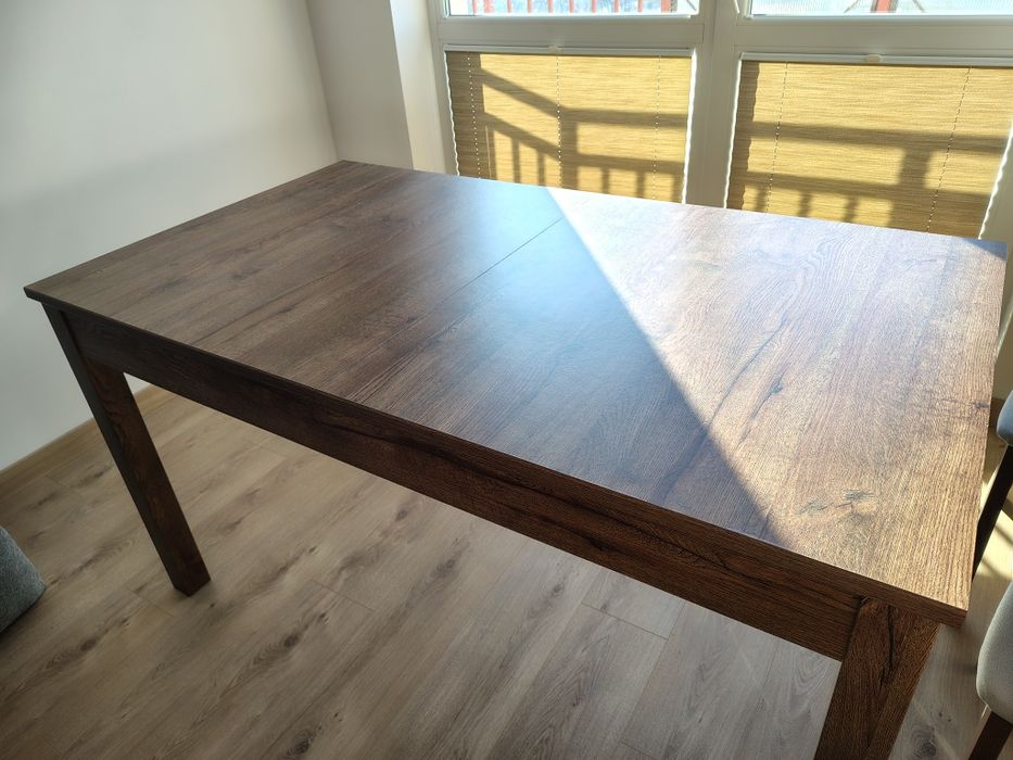 Stòł patras Black Red white