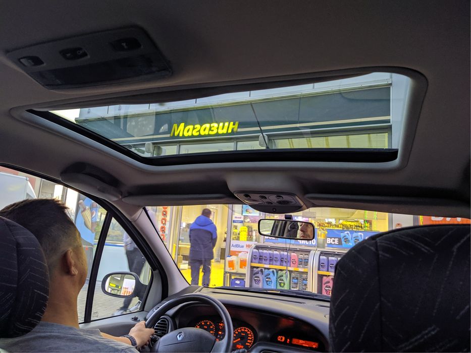 Продам Renault scenic 1. Рестайлинг 1.6 газ бензин