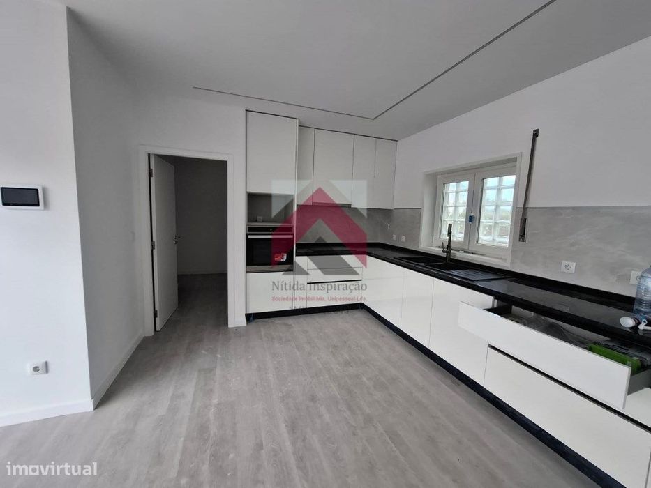 Completely Renovated Ground-Floor T4 House in the Vagos Area