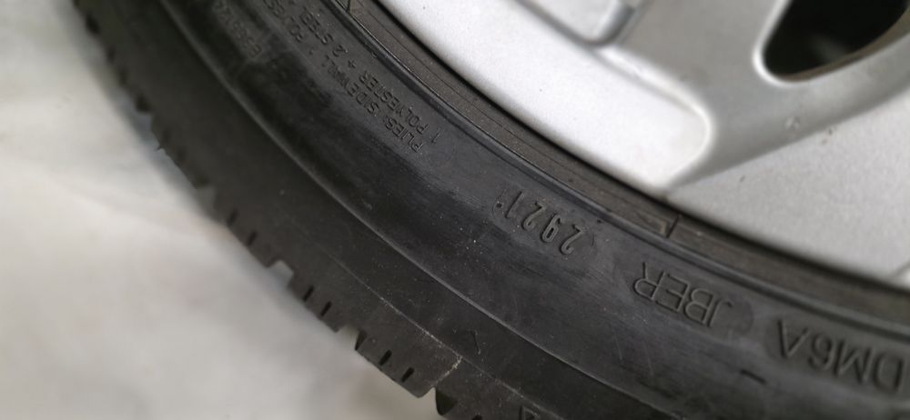 Opony zimowe 215/50/17 Dunlop Winter Sport 5 j.nowe Hyundai
