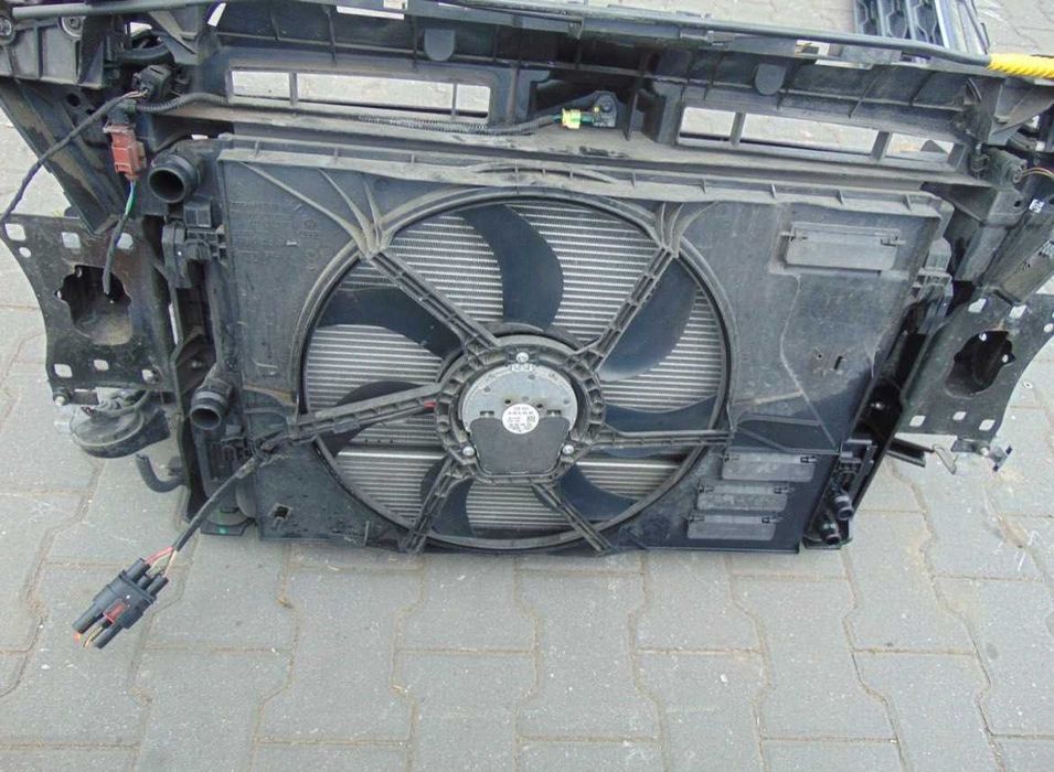 VW T-Roc I 2GA Передня панель телевізор