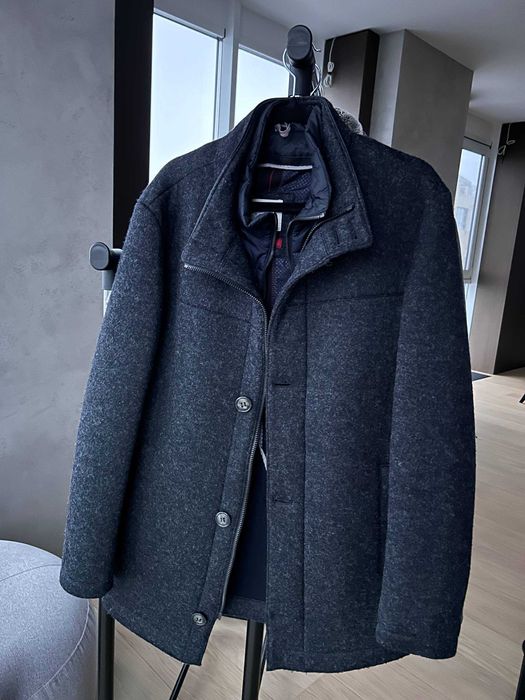 Пальто чоловіче Bugatti темно-синє, розмір 48