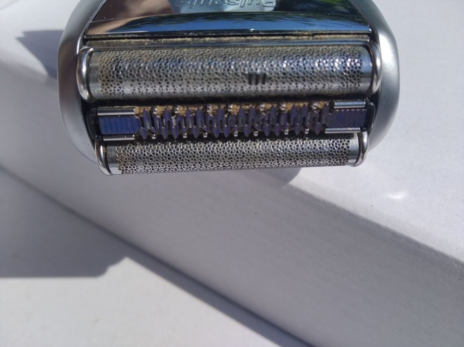 Продам бритву  Braun.