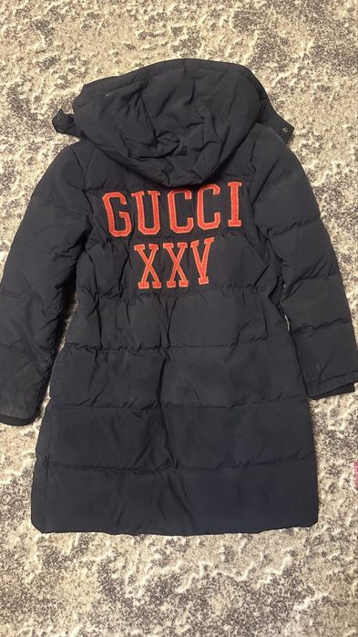 Зимнее пальто пуховик Gucci на мальчика 9-10 лет натуральный пух