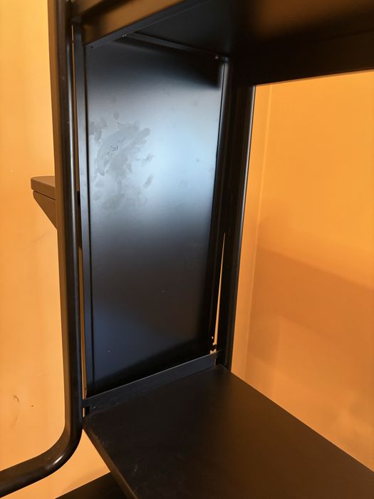 Uzywane biurko Ikea Fredde