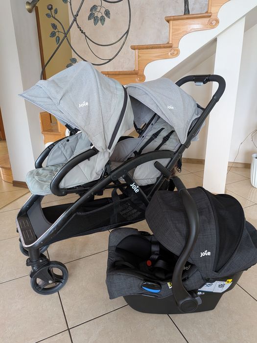 Wózek joie dla bliźniaków lub rok po roku